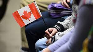 加拿大移民系统面临挑战！保守党领袖傅励治对特鲁多政府提出严厉批评  