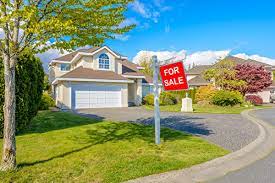 最新民调：拥有房产是富人特权，75%的加拿大人放弃买房！... 
