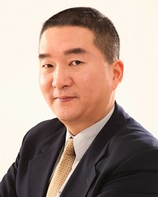  Chris 张鸿 - 学生租房买房专家